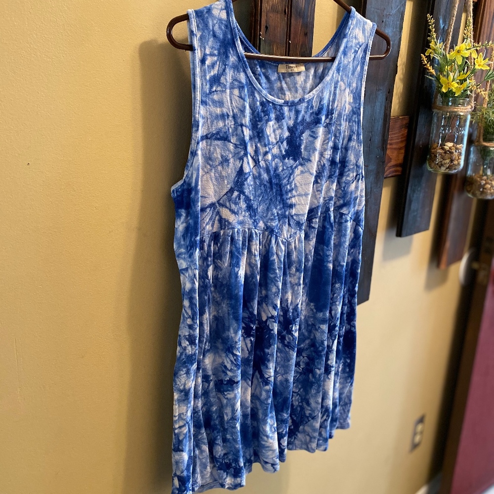 Sleeveless Dresses for Women